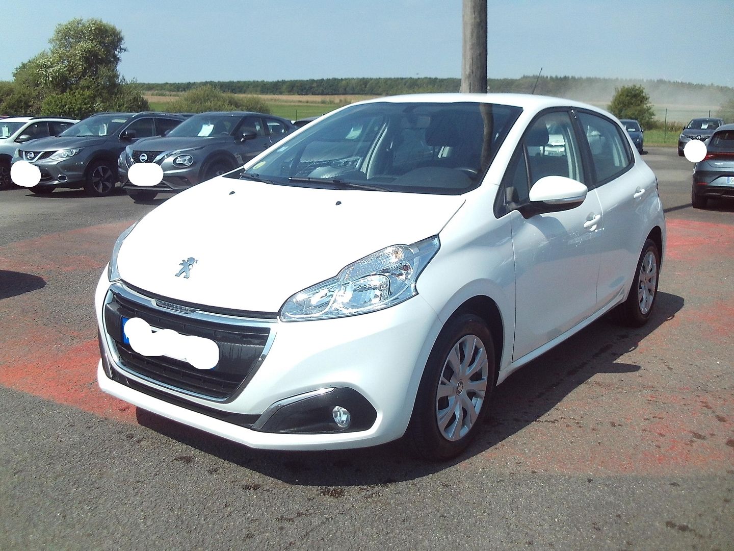 peugeot 208 affaire 1.5 bluehdi 100ch premium pack 5 portes peugeot 208 affaire 1.5 bluehdi 100ch premium pack 5 portes