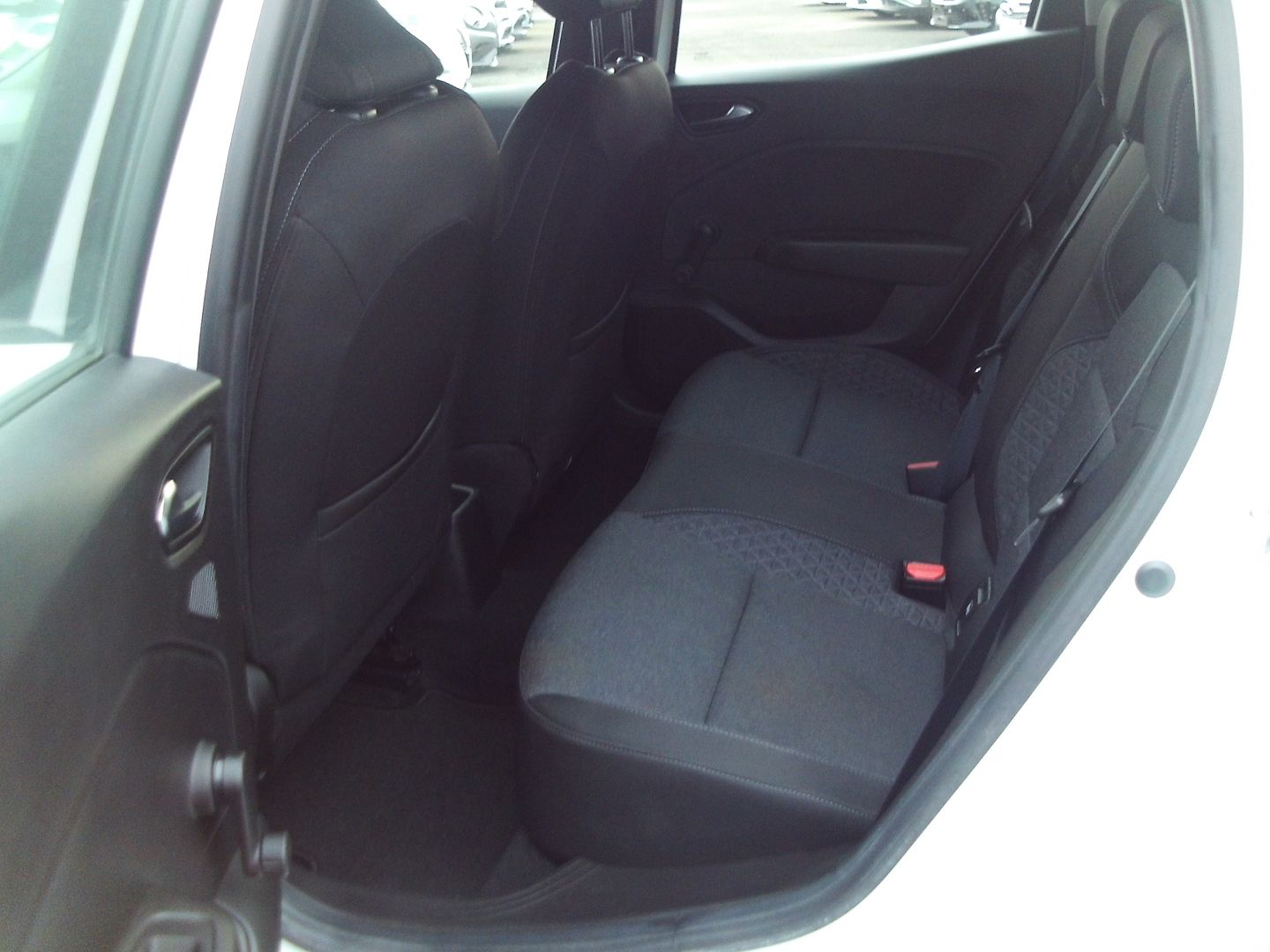 vavg-16318-93436-47175