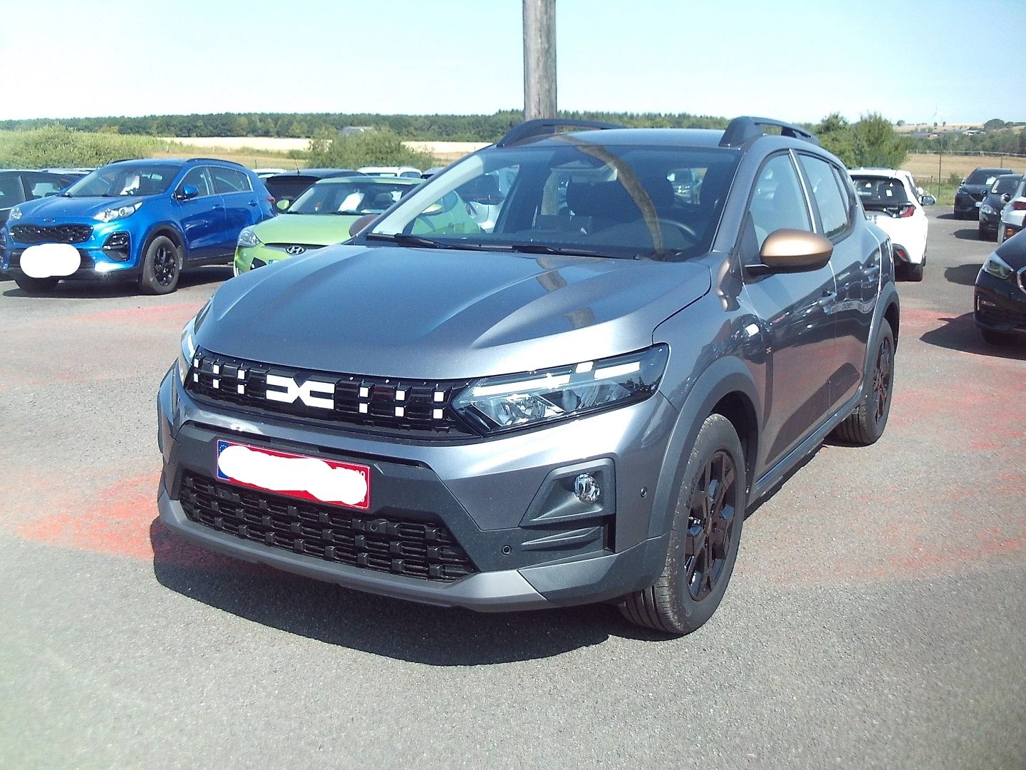 dacia sandero stepway 1.2 eco-g 120ch essence/gpl extreme bv6 dacia sandero stepway 1.2 eco-g 120ch essence/gpl extreme bv6